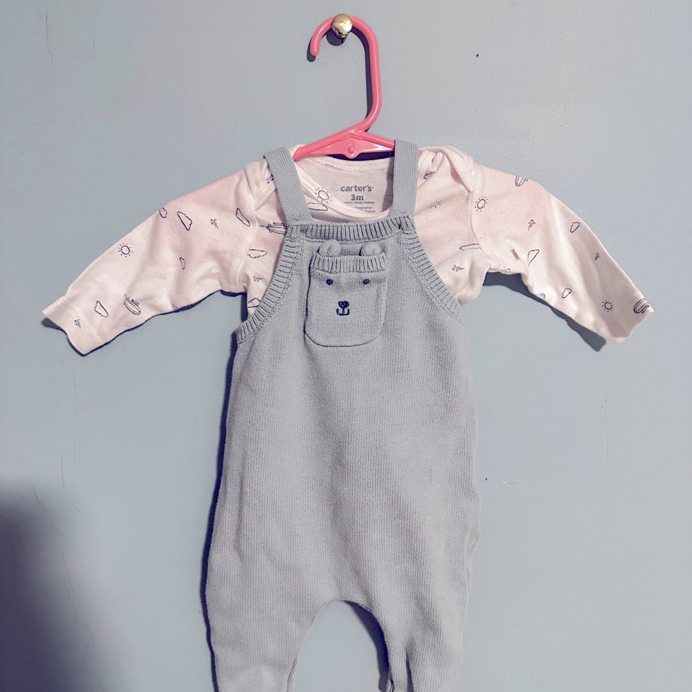 Carter’s Sweater outfit (unisex)